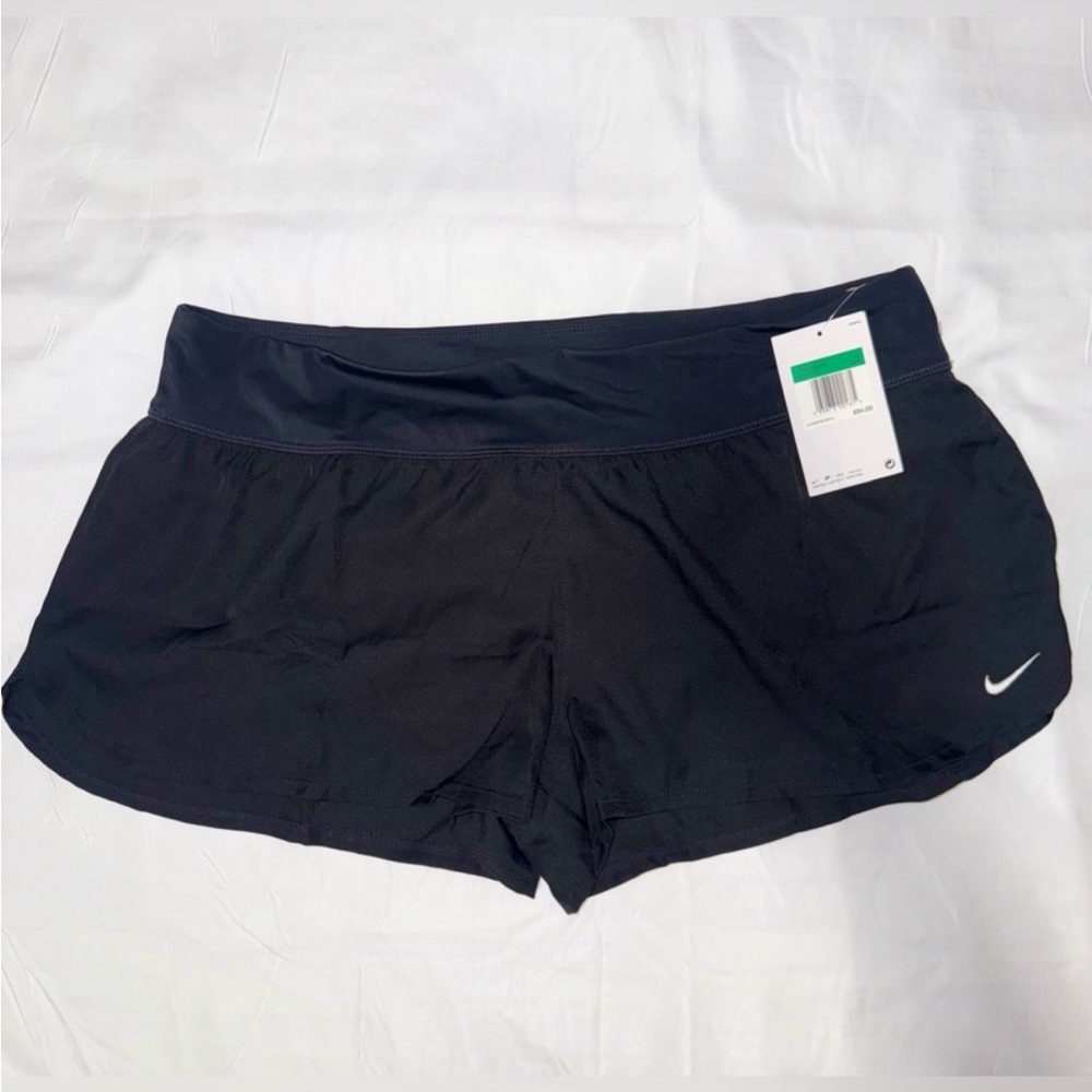 NWT Nike women’s athletic short Size XL